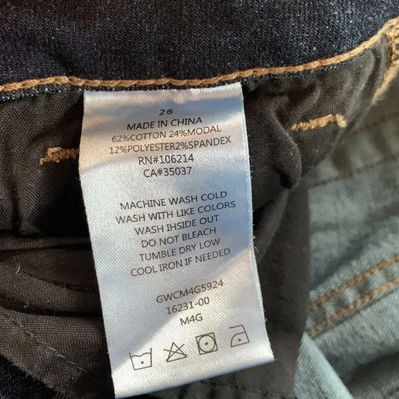 Joe’s Jeans Dark Wash Raw Edge Skinny Jeans Women’s Stretch Dark Blue Size 26