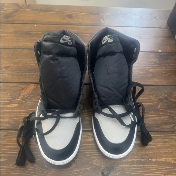 jordan 1 Men's Black and Silver High-Top Sneakers