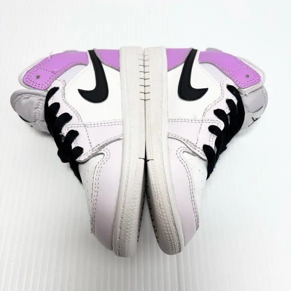 Jordan 1 Mid Barely Grape Little Kids Size 11c DQ8424-501 Air Jordan Kids