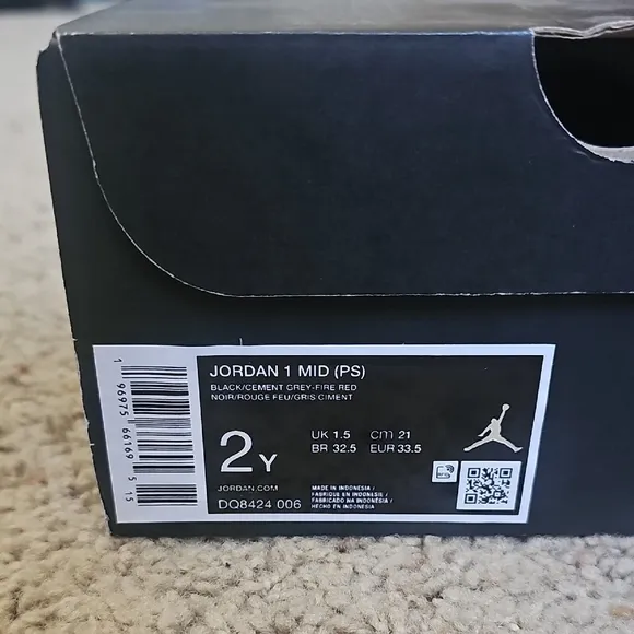 Jordan 1 Mid Boy Sneakers