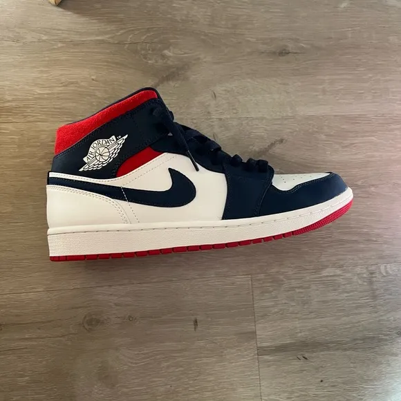 Jordan 1 Navy and Red
