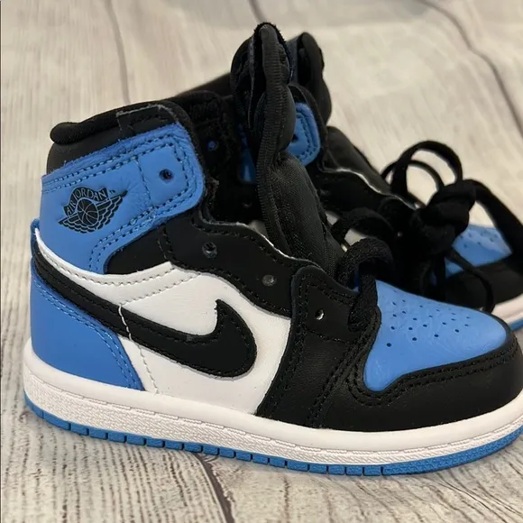 Jordan 1 Retro High OG - 6C