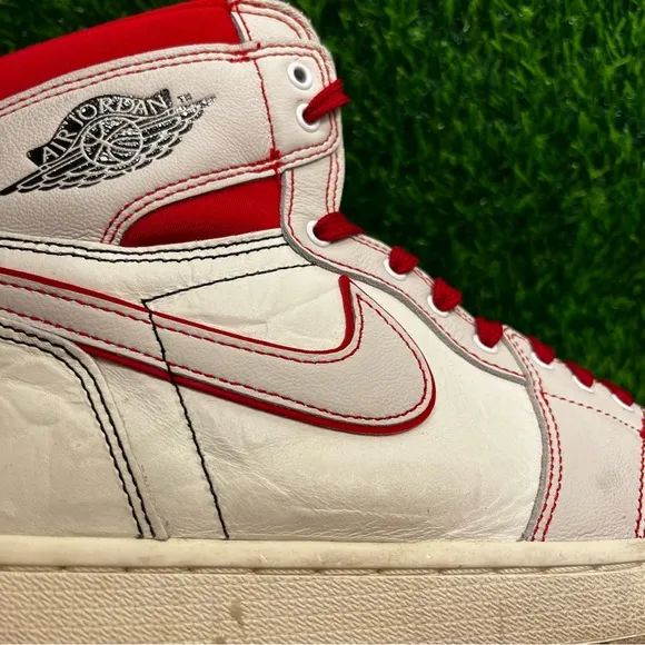 Jordan 1 Retro High OG Phantom