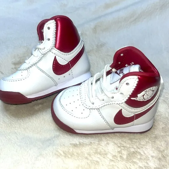 Jordan Baby Jordan Nike ‘85 Sneakers.