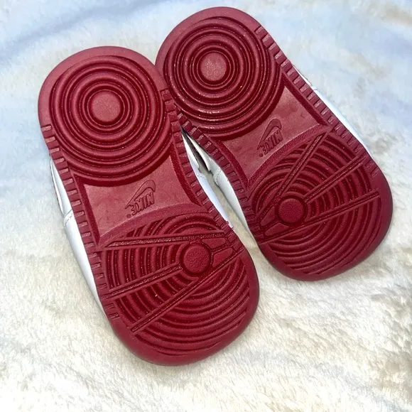 Jordan Baby Jordan Nike ‘85 Sneakers.