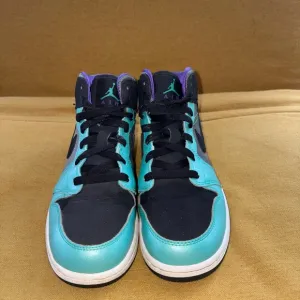 Jordan Black and Blue Sneakers High-Top