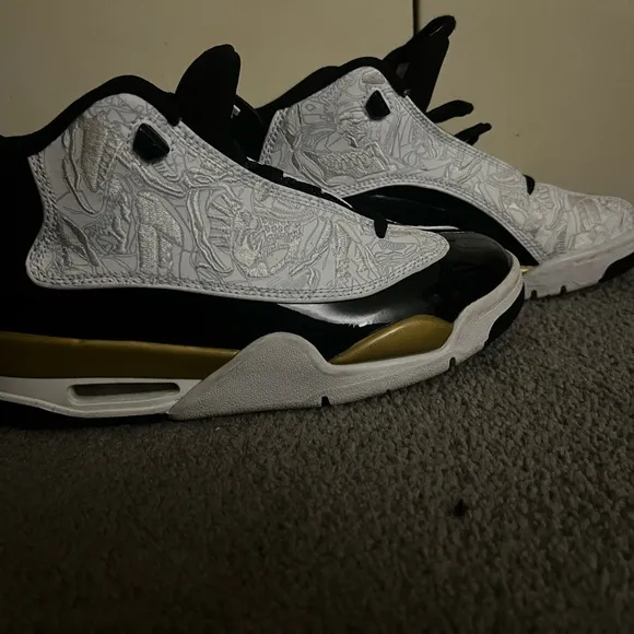 Jordan Black and White Men's Shoes