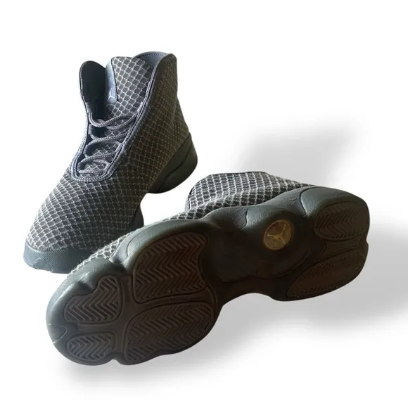 JORDAN HORIZON WOLF GREY BLACK HI-TOP  SNEAKERS SIZE 7Y Kidscore Goth EUC