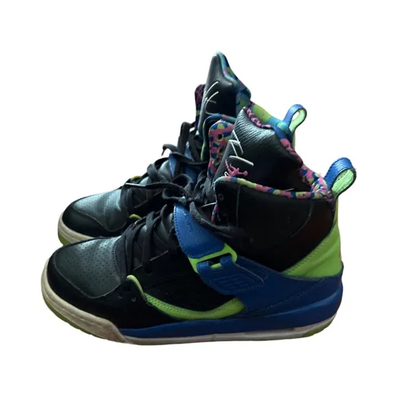 Jordan Kids 45 Flight high- size 5Y