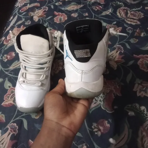 Jordan Legend Blues
