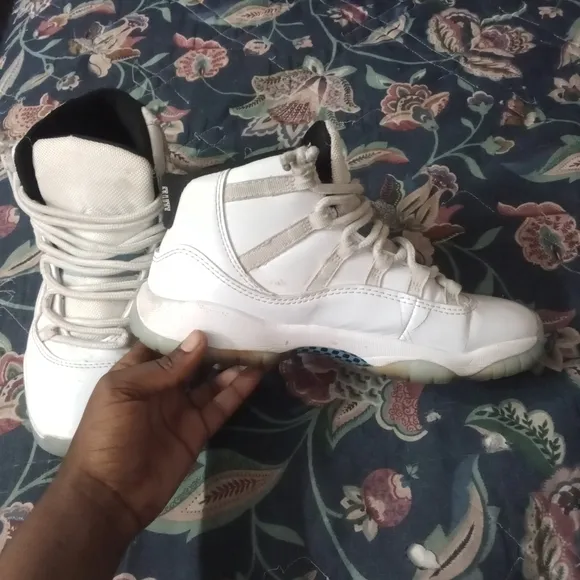 Jordan Legend Blues