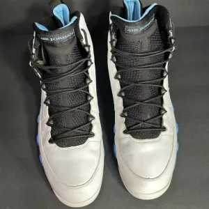 Jordan Men's Black and Blue Sneakers size 13 preOwned Exellent condition