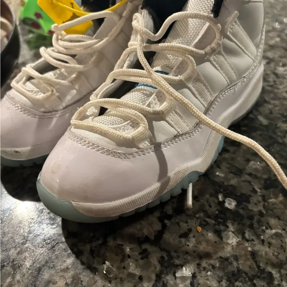 Jordan White Sneakers with Sporty Design