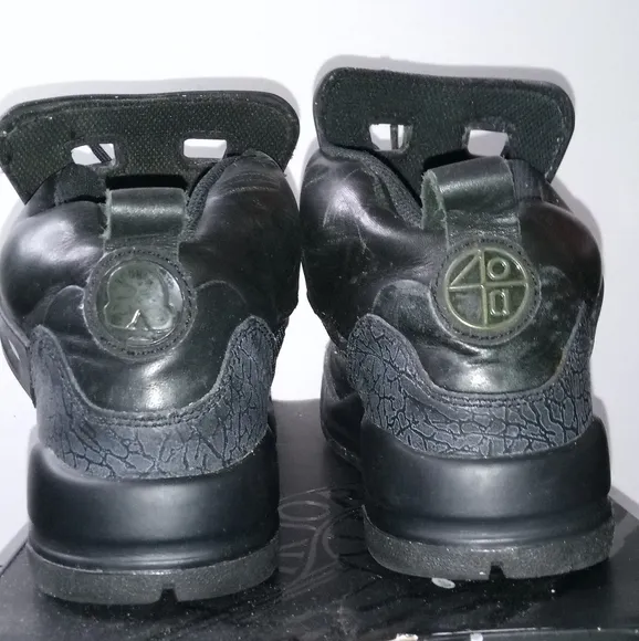 Jordan Winterized Spizike GS 'Black Cat'