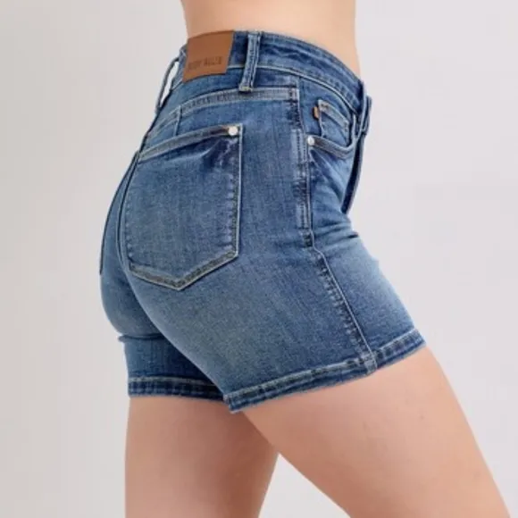 Judy Blue High Rise Waist Denim Slim Fit Classic Retro Mid-Length Jean Shorts