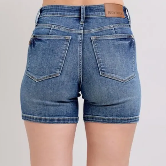 Judy Blue High Rise Waist Denim Slim Fit Classic Retro Mid-Length Jean Shorts