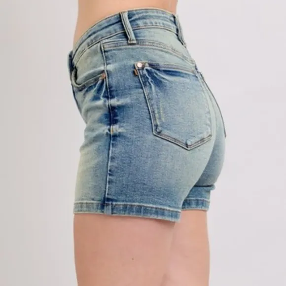 Judy Blue V-waist Slim Fit Denim Mid-length Skinny Leg Retro Vintage Wash Shorts