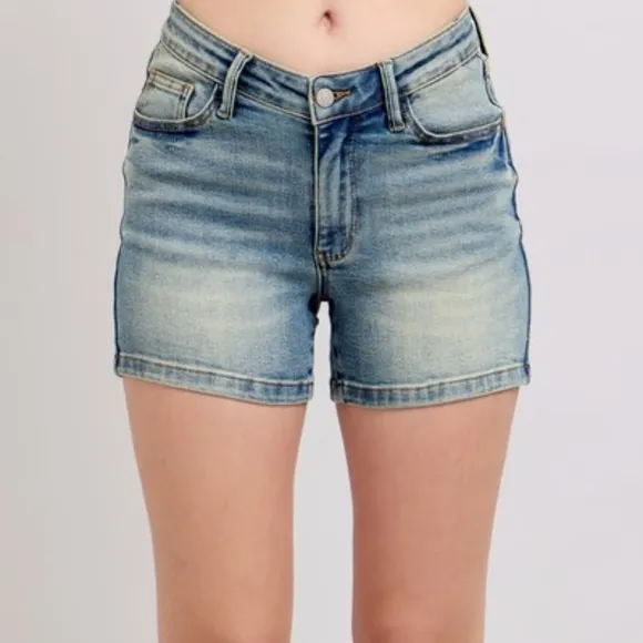 Judy Blue V-waist Slim Fit Denim Mid-length Skinny Leg Retro Vintage Wash Shorts