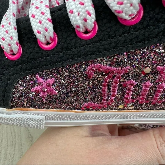 Juicy Couture Big Girls Old Town Glitter Lace-up Sneakers 3 Black &amp; Pink $50