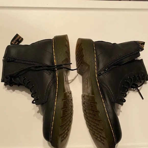 JUNIOR 1460 SOFTY T LEATHER LACE UP BOOTS Size 3