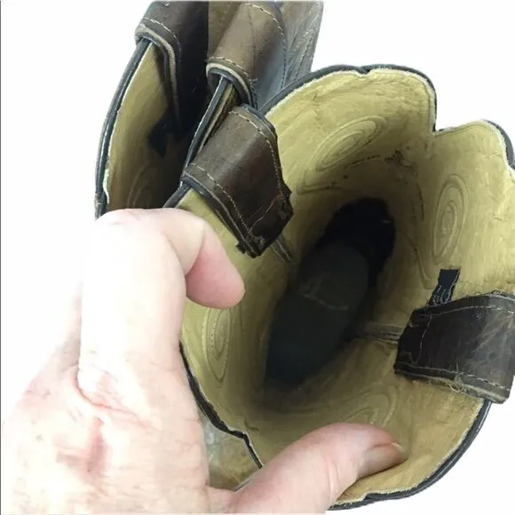 Justin Apache snip toe leather cowboy boots