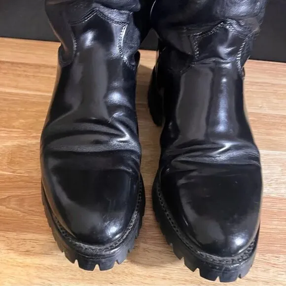 Justin Black Round Toe Boots Size 6 1/2 D