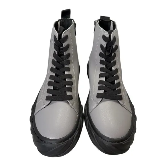 KARL LAGERFELD PARISLogo Leather High Top Sneakers Size 11 NWT with out box