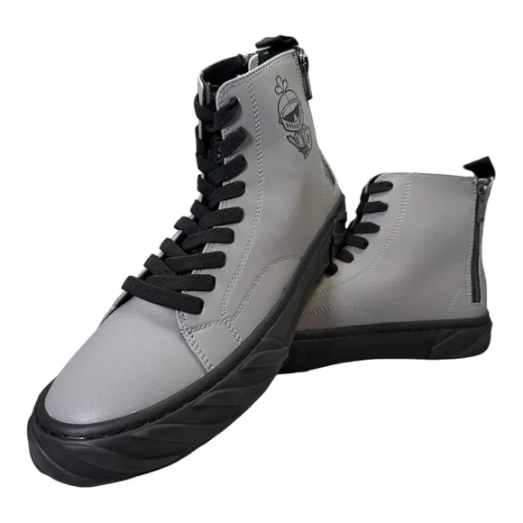 KARL LAGERFELD PARISLogo Leather High Top Sneakers Size 11 NWT with out box