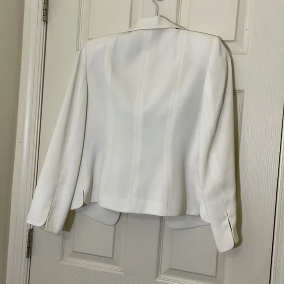 Kasper Women’s Skirt Suit Set Off-White Size 6P