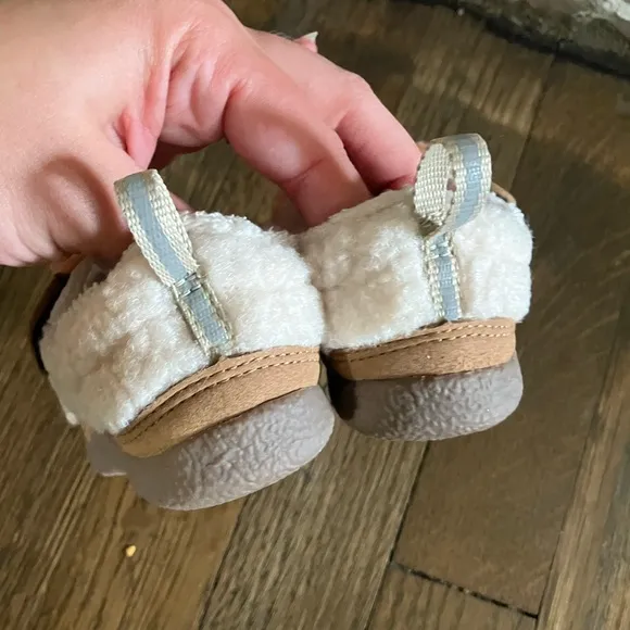 Keen boulder/toasted coconut bowser low wrap shoes