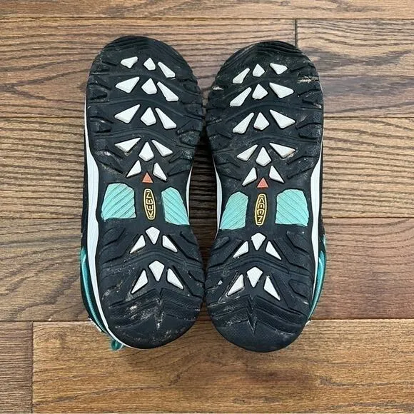 Keen Targhee Low Waterproof Boots Sz 7