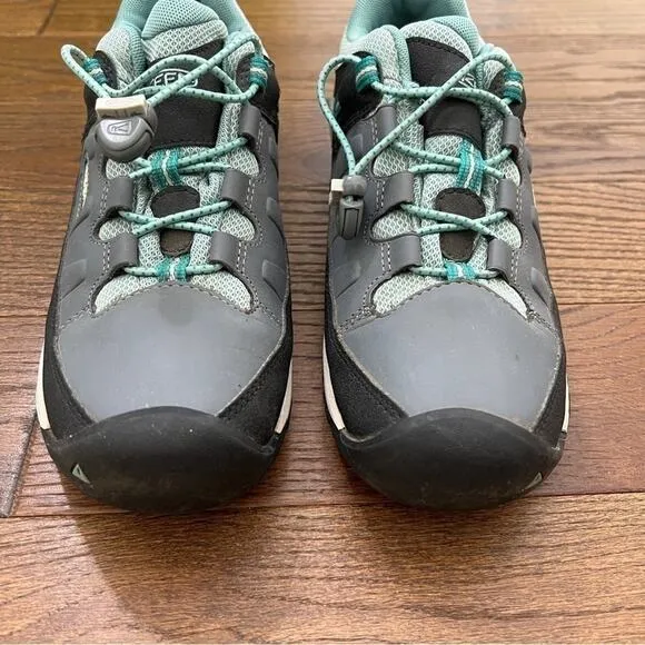 Keen Targhee Low Waterproof Boots Sz 7