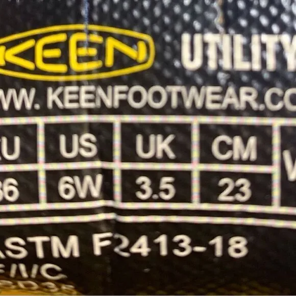 Keen steel toed work shoes.  Inv 5050b