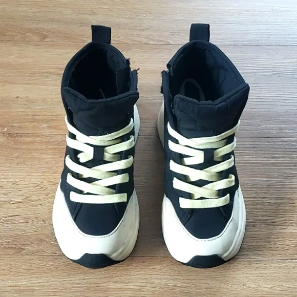 Kids Blue Quilted High Top Sneakers. By Zara.