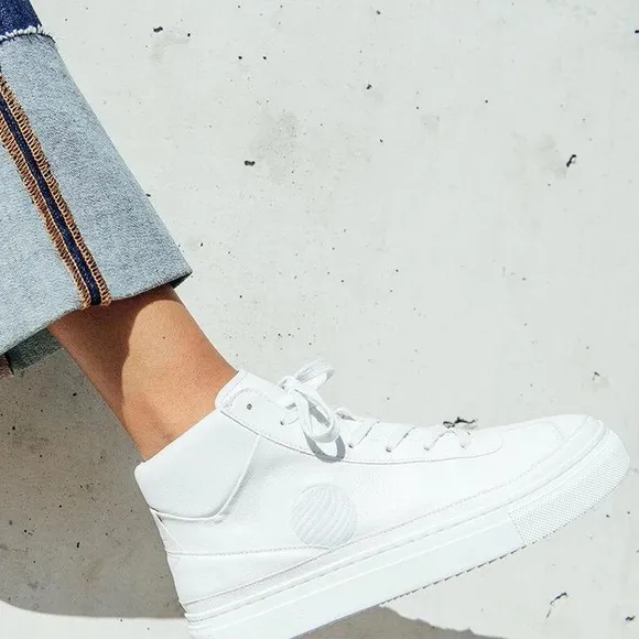 KomradsAPL HIGH TOP SNEAKERS - VEGAN APPLE LEATHER