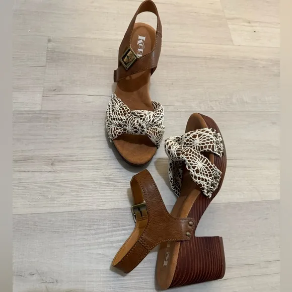 Kork-Ease Brown and White Women's Sandals NWOT SIZE 9