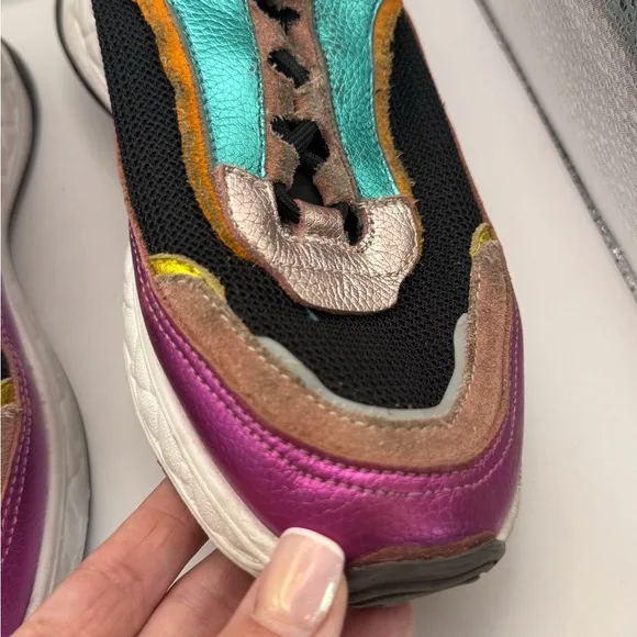 Kurt Geiger Women’s 37 US 7 Kensington Sneaker Metal Multi Color
