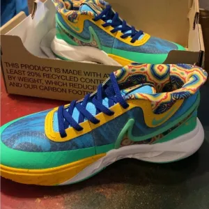 Kyrie 8 GO SE Size 13c