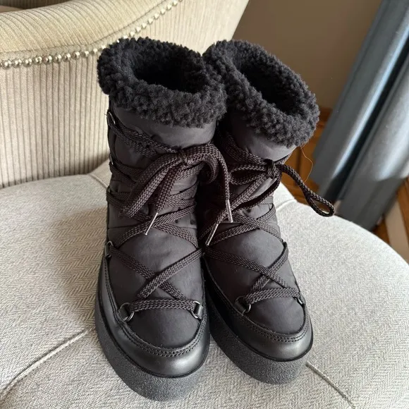 La Canadienne Emery Waterproof Women's Black Winter Boots