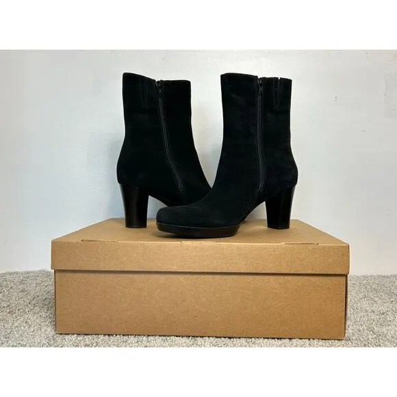 La Canadienne Kate Suede Leather Waterproof Boots in Black - Sz 10M
