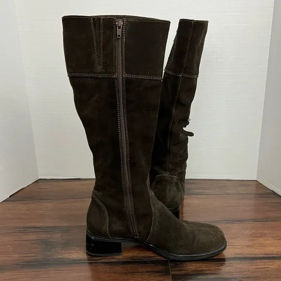La Canadienne Velvit Brown Boots - Size 7.5