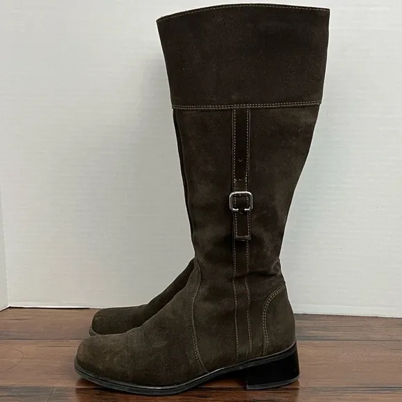 La Canadienne Velvit Brown Boots - Size 7.5