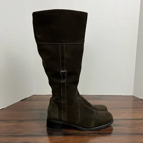 La Canadienne Velvit Brown Boots - Size 7.5