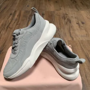 LA Glide Logo Fashion Women’s Luxury Sneakers