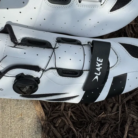 Lake Men's Cycling Shoes - White and Black