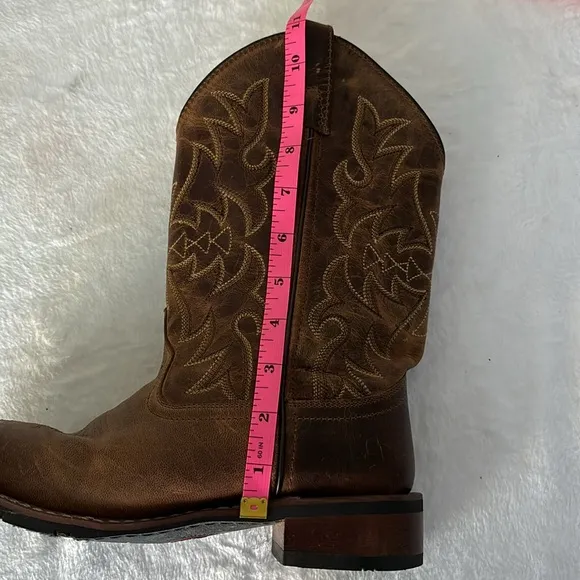 Laredo Embroidered Square Toe Boots, Brown size 7.5 M