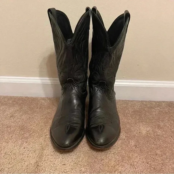 Laredo Western Boots Mens Hawk Stitched Snip Toe 11 1/2 D Black 7020