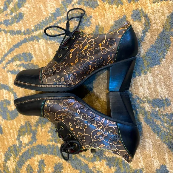 L’Artiste Spring Step ‘Octavius’ Sexy Tooled Leather Oxford Embossed Heels Sz 39