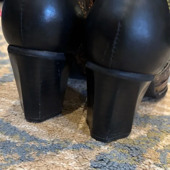 L’Artiste Spring Step ‘Octavius’ Sexy Tooled Leather Oxford Embossed Heels Sz 39