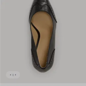 LAUREN RALPH LAUREN LYNDEN-PM-CTO BLACKBURNISHED CALF Size 6